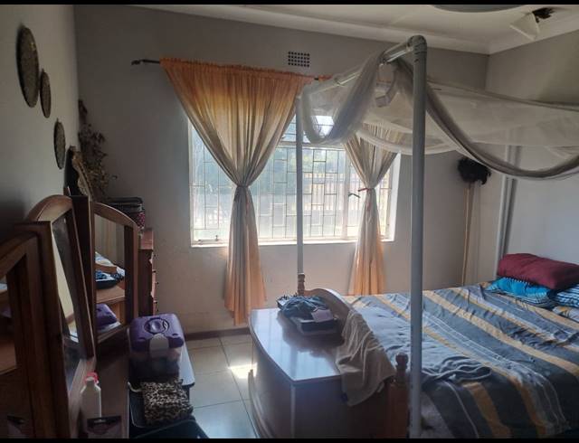 3 BEDROOM FREEHOLD FOR SALE IN RUSTENBURG NORTH